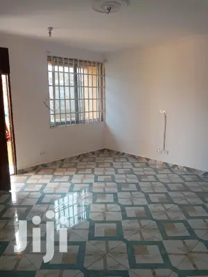 Executive 2-Bedrooms Apartment Dansoman 1yr