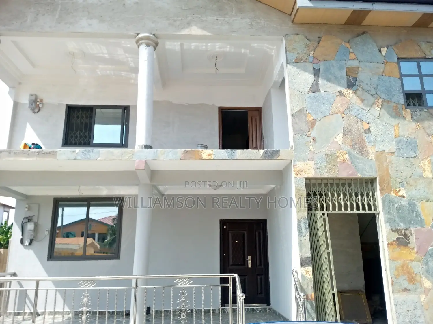 3bdrm Apartment in Hfc Estate, Spintex for rent