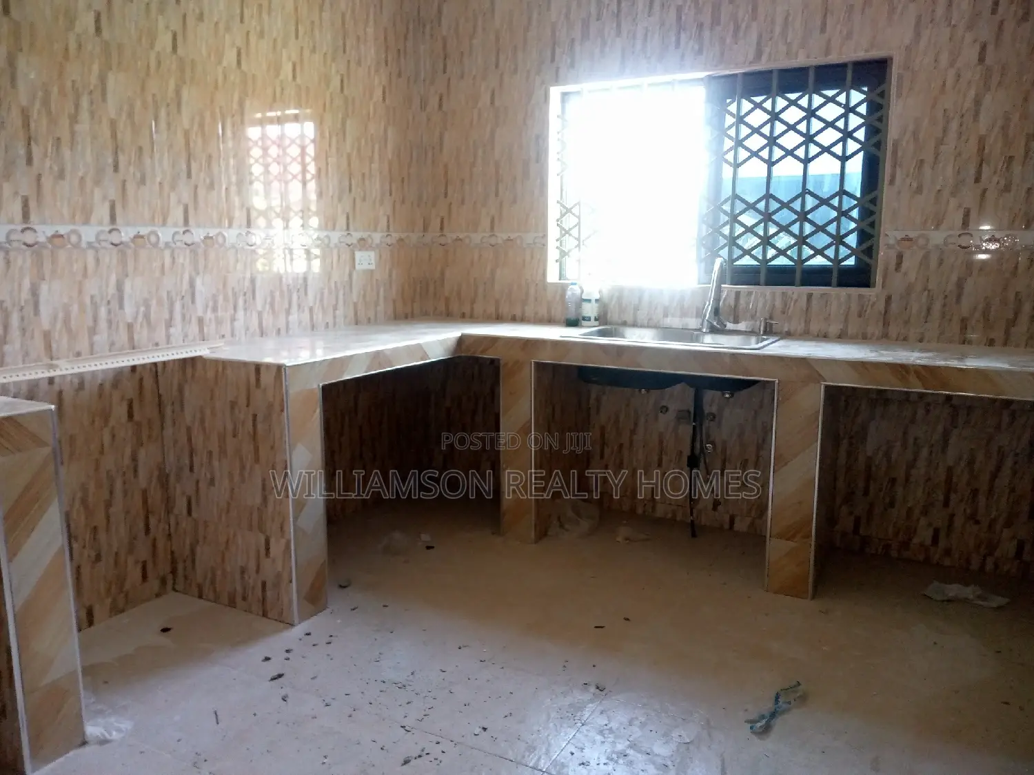 3bdrm Apartment in Hfc Estate, Spintex for rent