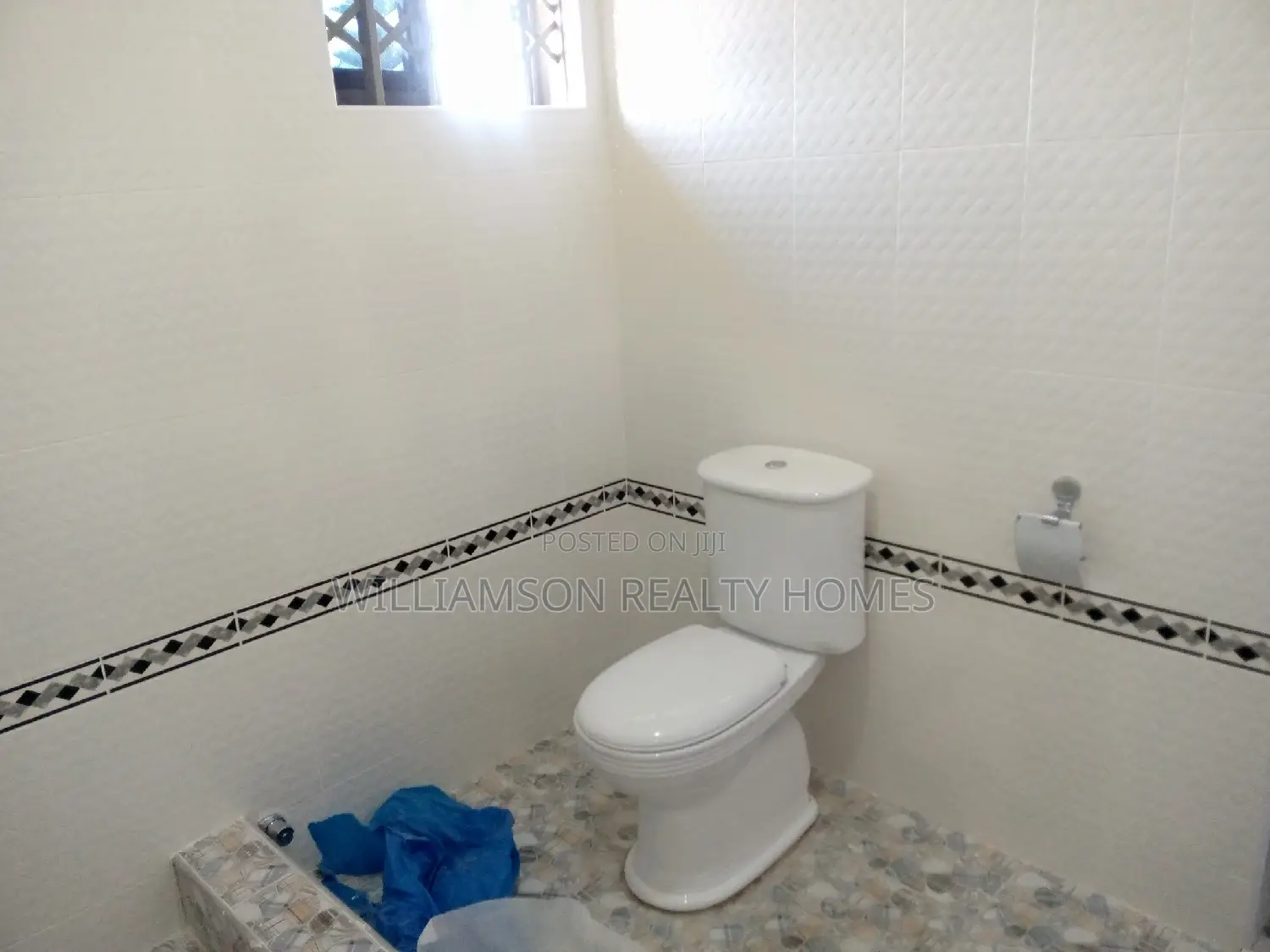 3bdrm Apartment in Hfc Estate, Spintex for rent