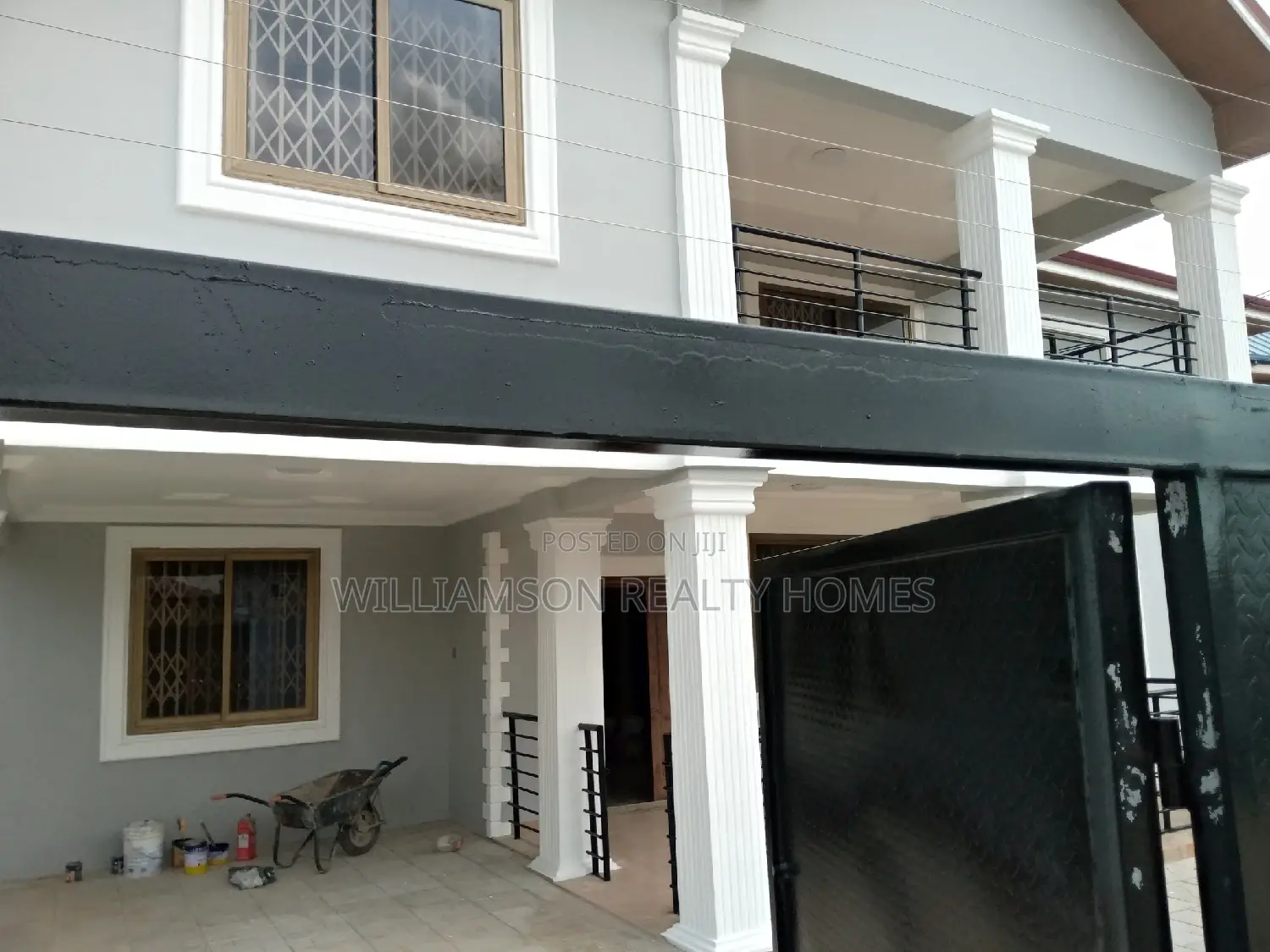 4bdrm Apartment in Community 18, Spintex for rent