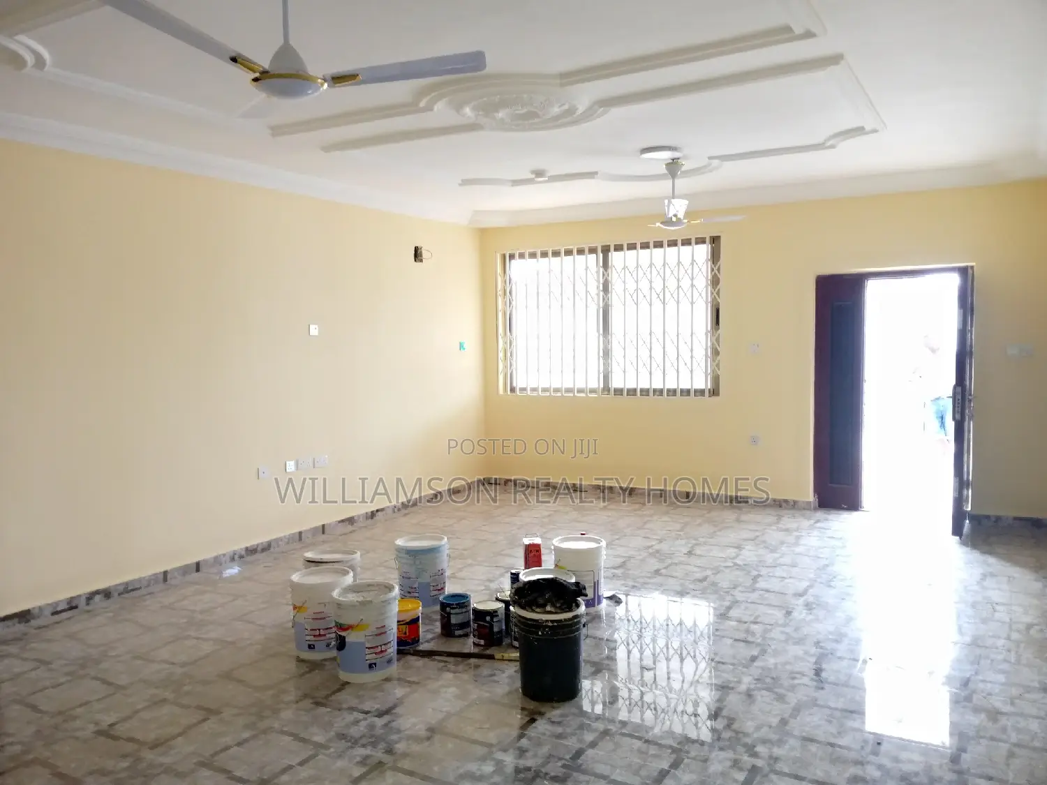 4bdrm Apartment in Community 18, Spintex for rent