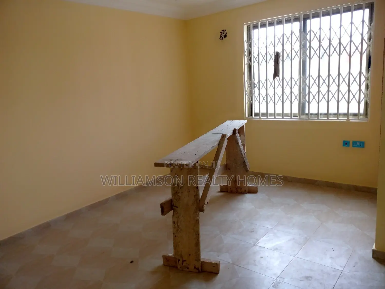 4bdrm Apartment in Community 18, Spintex for rent