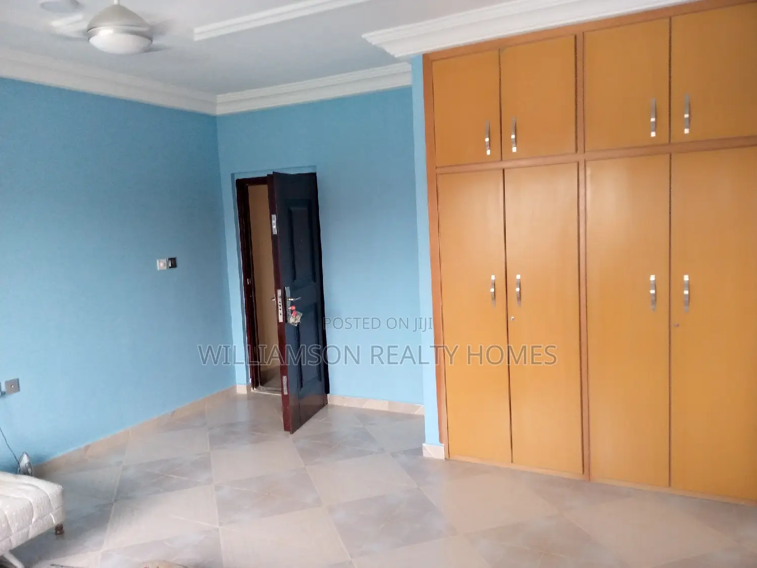 4bdrm Apartment in Community 18, Spintex for rent
