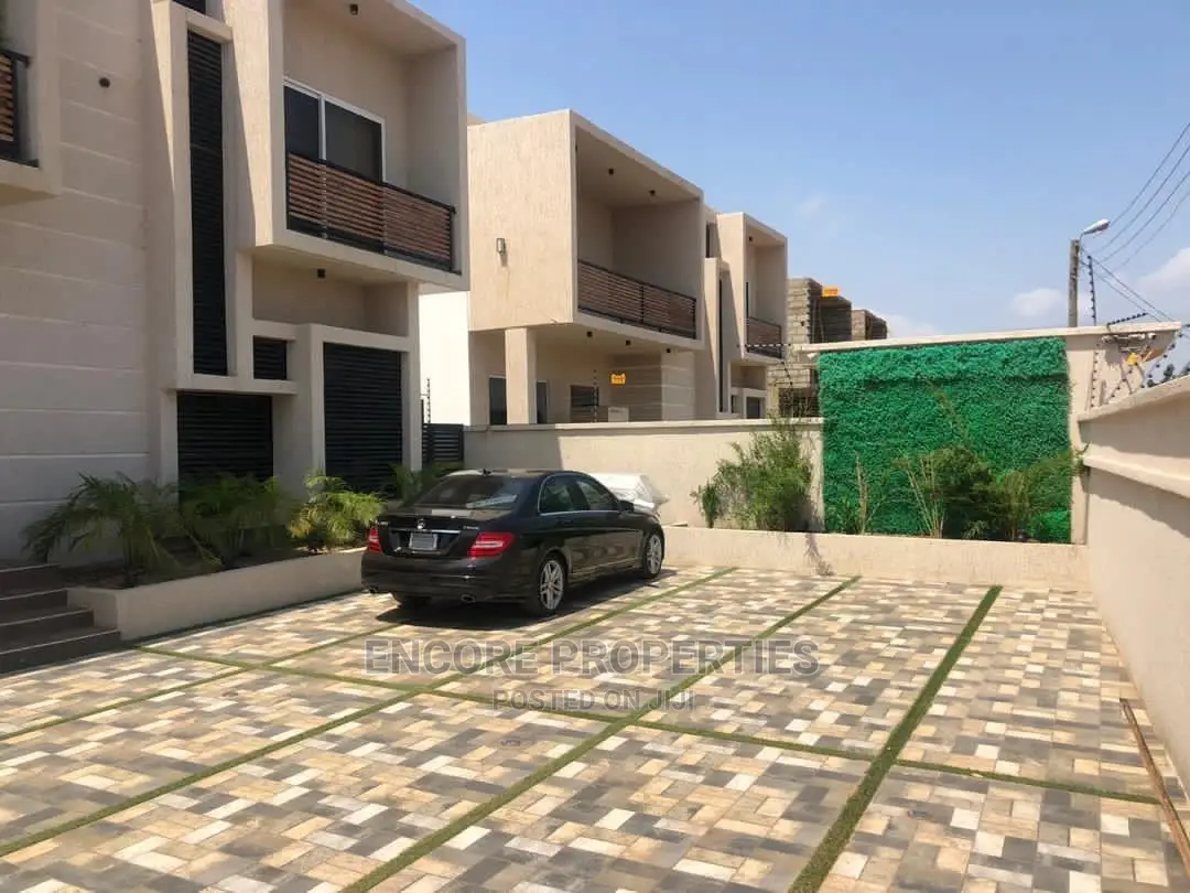 Furnished 4bdrm House in East Legon for sale
