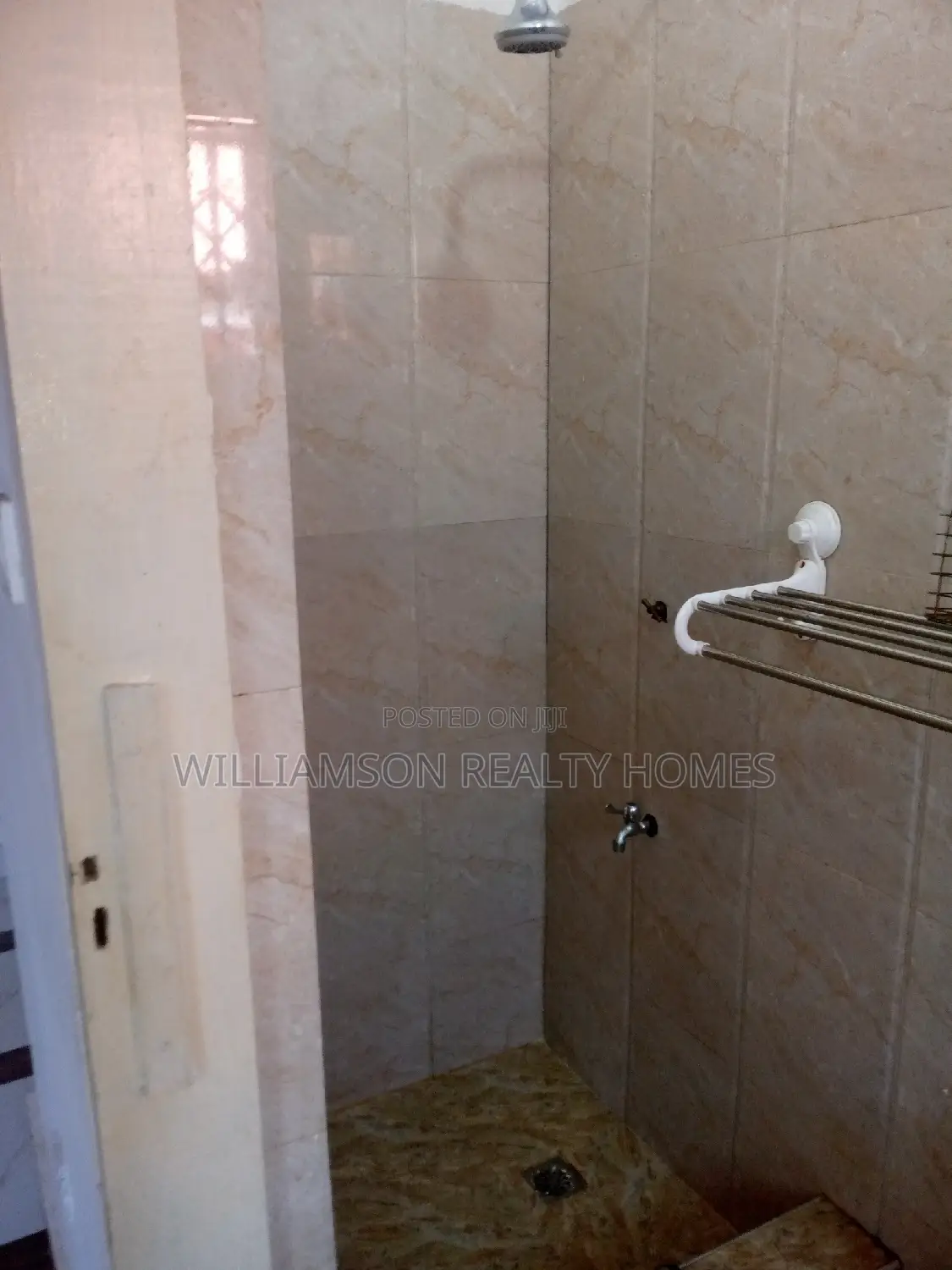 1bdrm Apartment in Community 18, Spintex for rent