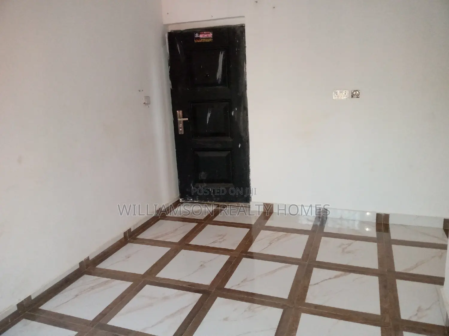 1bdrm Apartment in Community 18, Spintex for rent