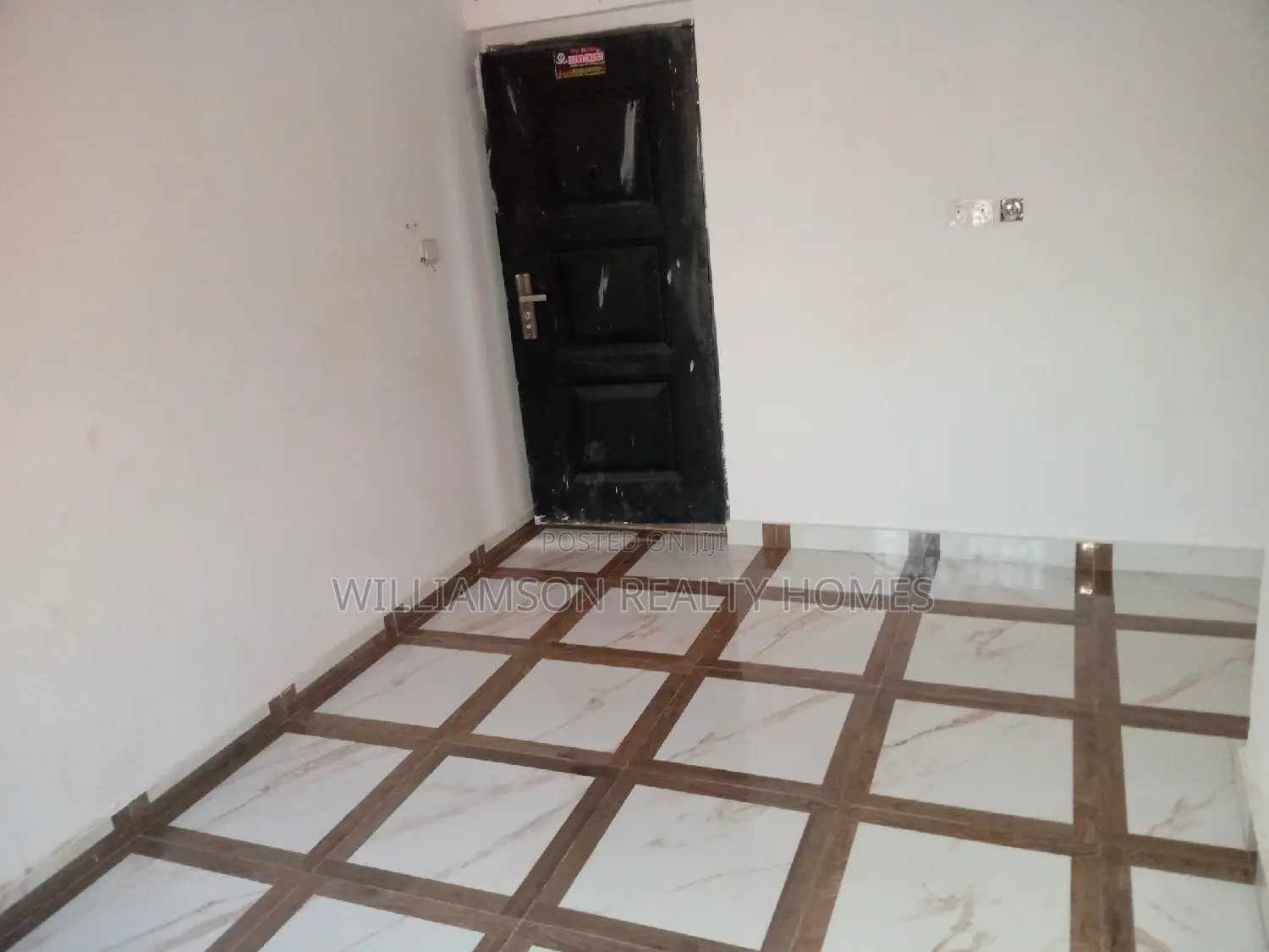 1bdrm Apartment in Community 18, Spintex for rent