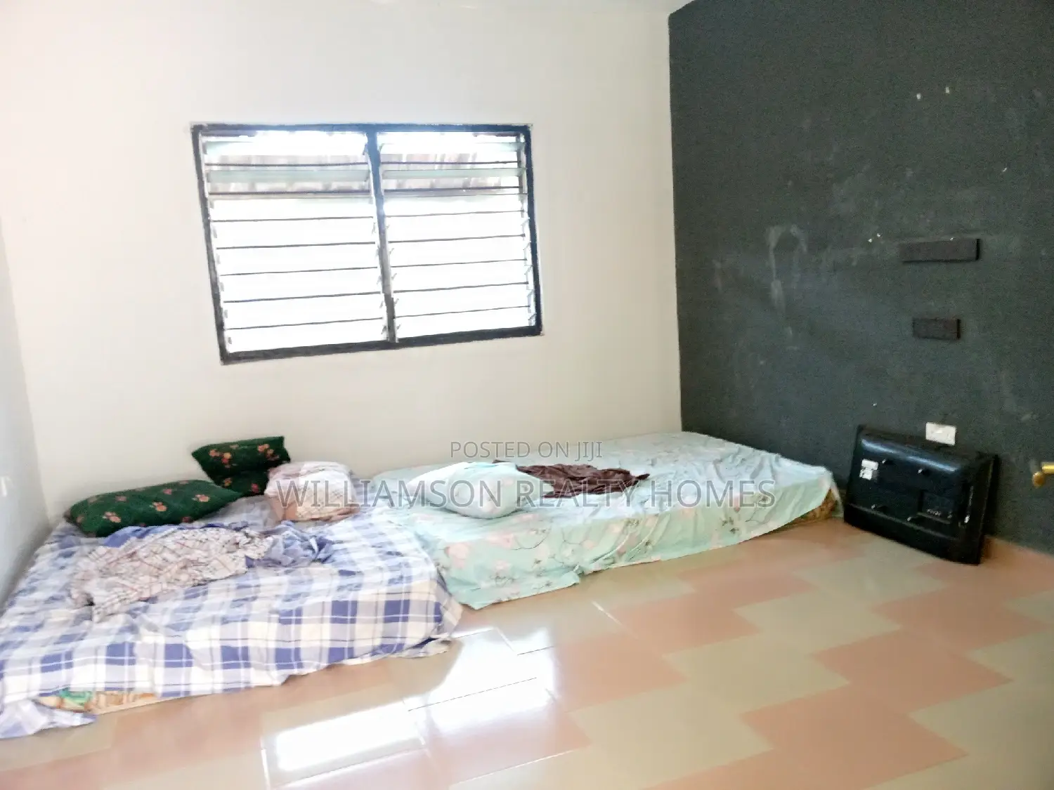 1bdrm Apartment in Community 18, Spintex for rent