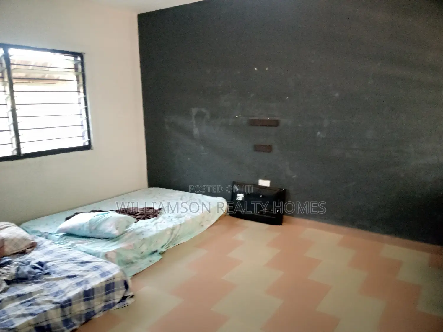 1bdrm Apartment in Community 18, Spintex for rent