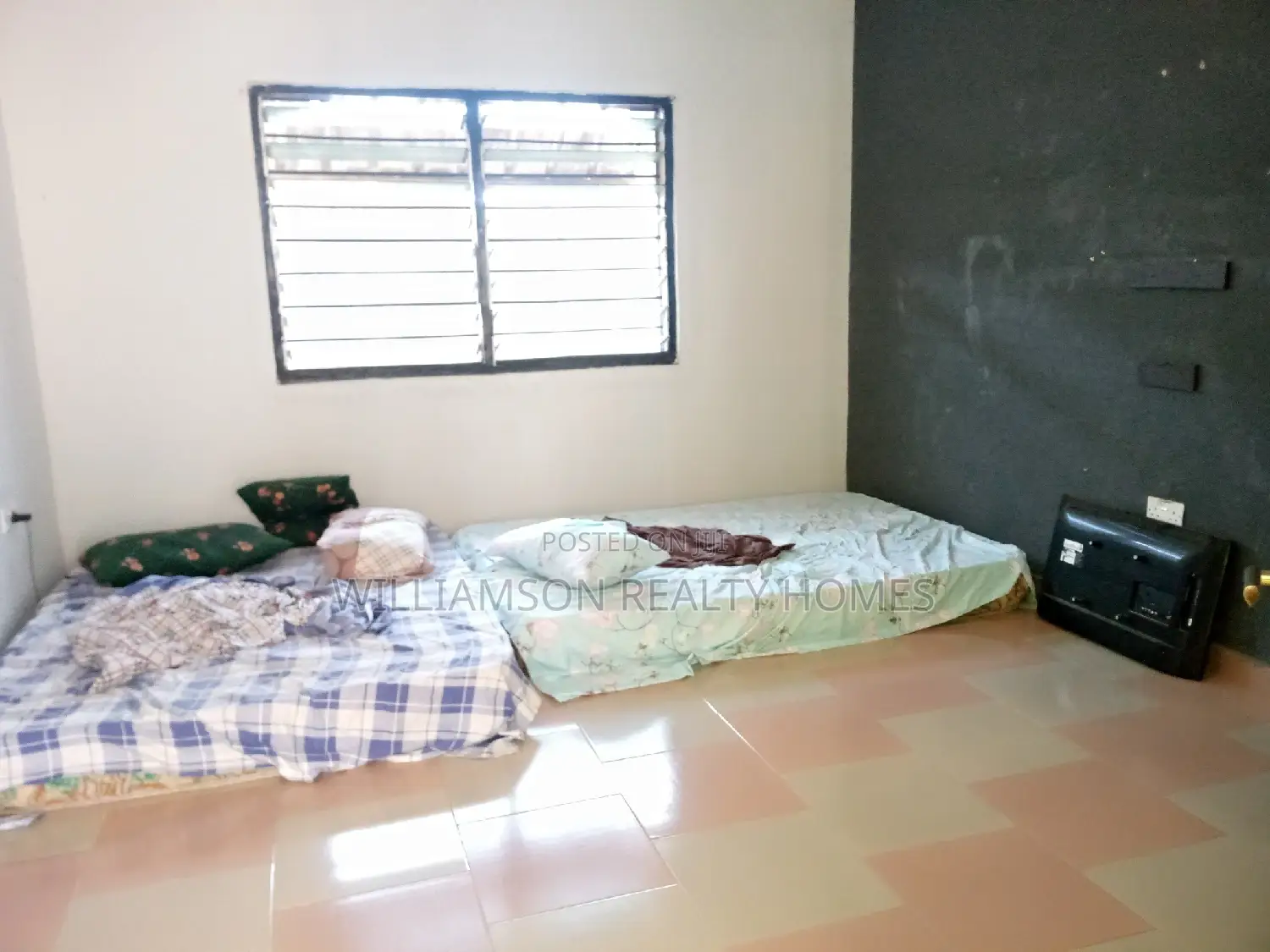 1bdrm Apartment in Community 18, Spintex for rent