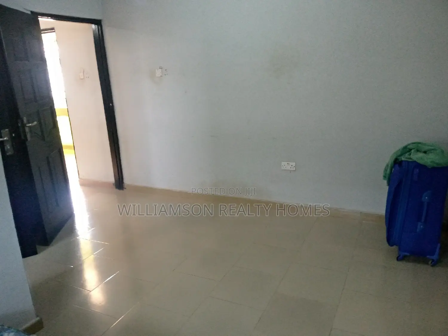 1bdrm Apartment in Community 18, Spintex for rent