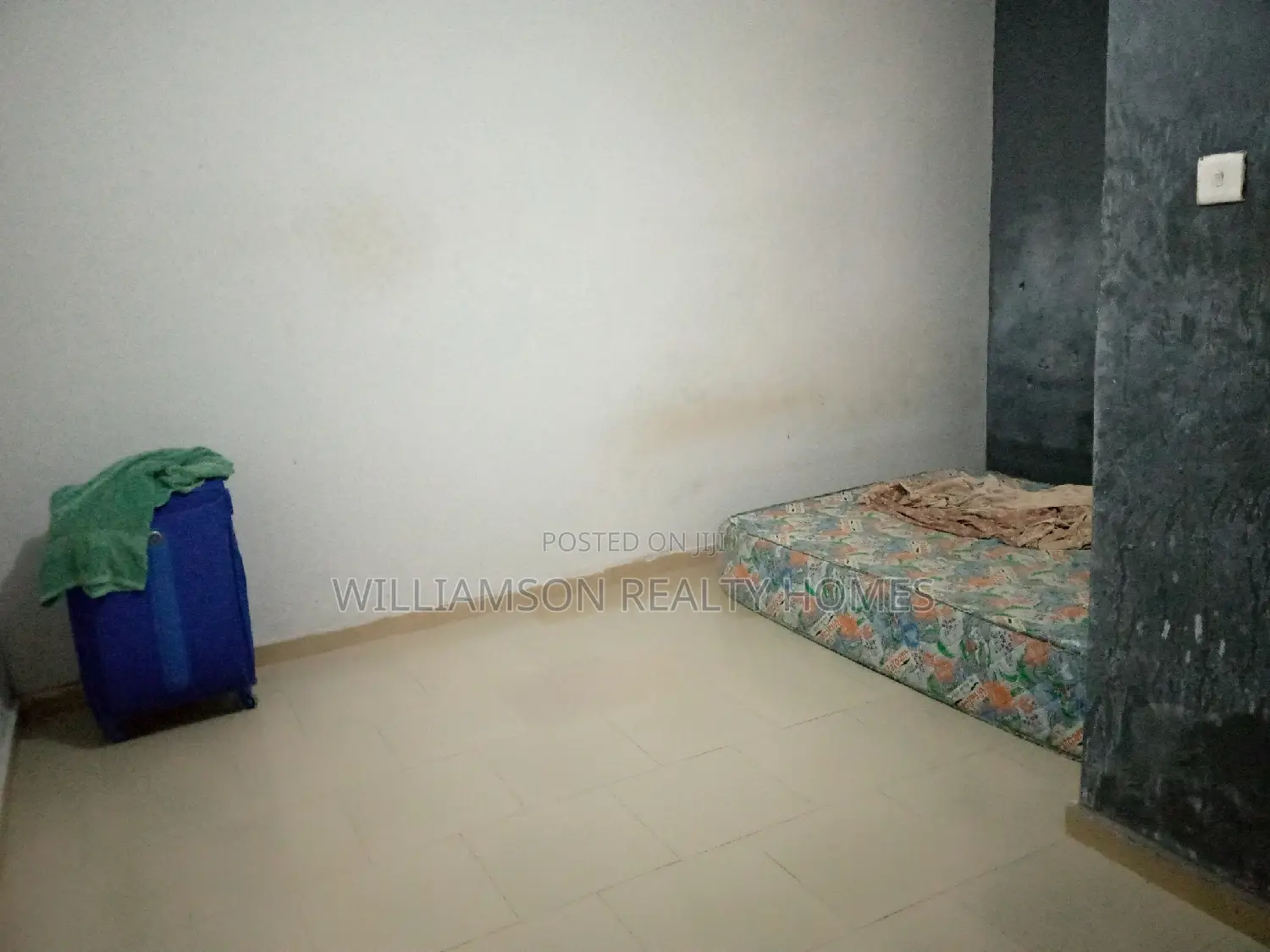 1bdrm Apartment in Community 18, Spintex for rent