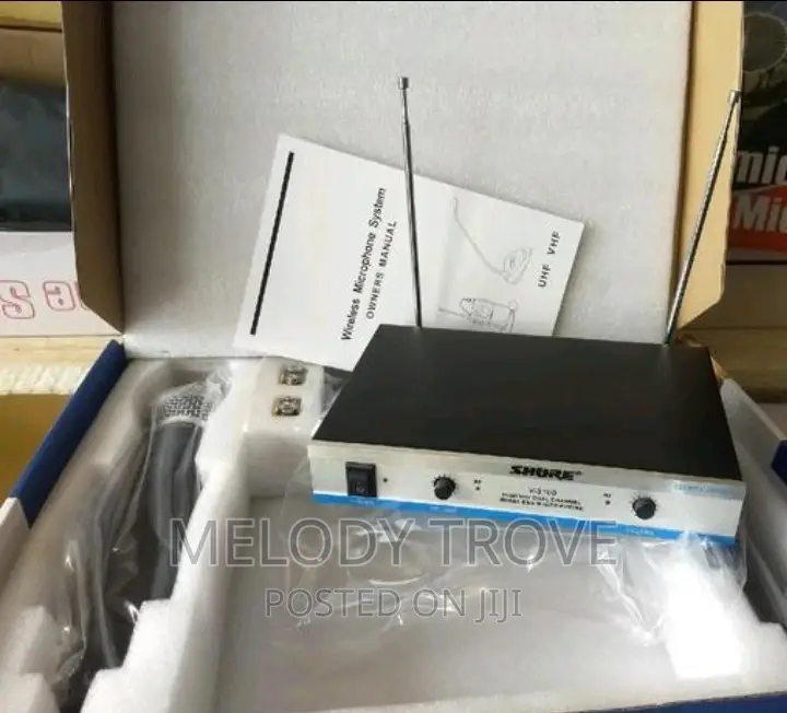 Shure Professional V-3100 Cordless Microphone