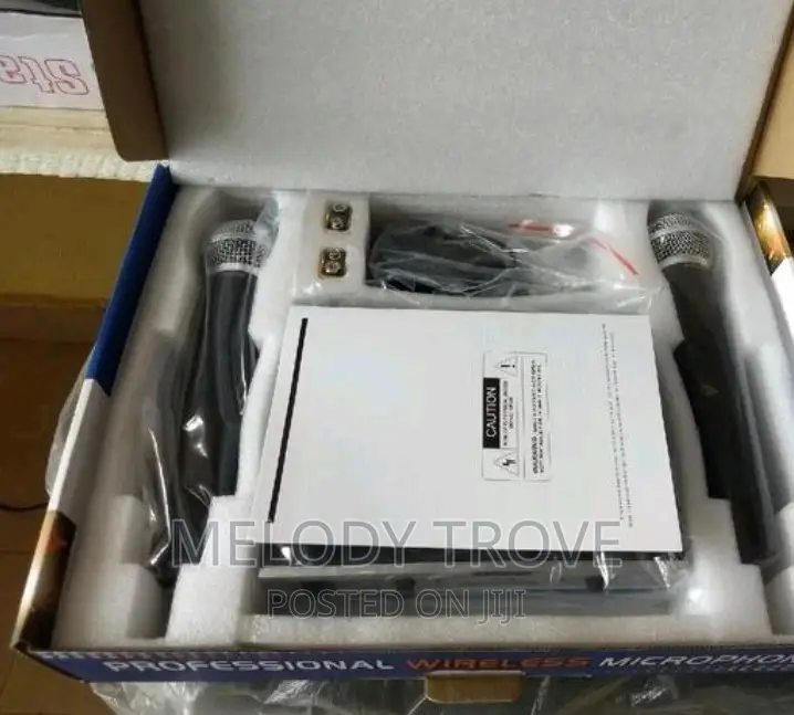 Shure Professional V-3100 Cordless Microphone