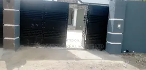 3bdrm House in De-Icons Real Estate, Awutu Senya East Municipal