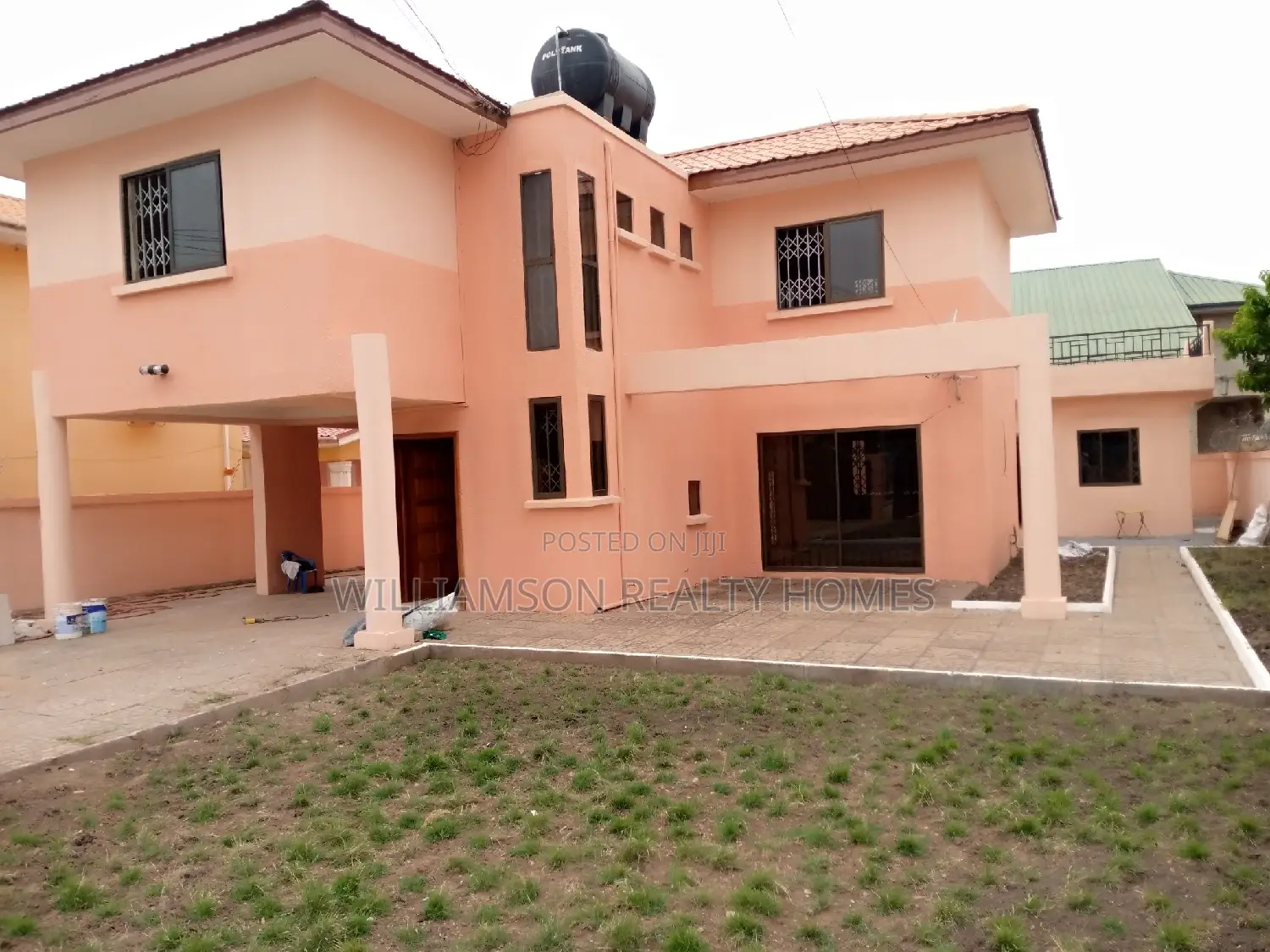 5bdrm House in Hfc Estate, Spintex for rent