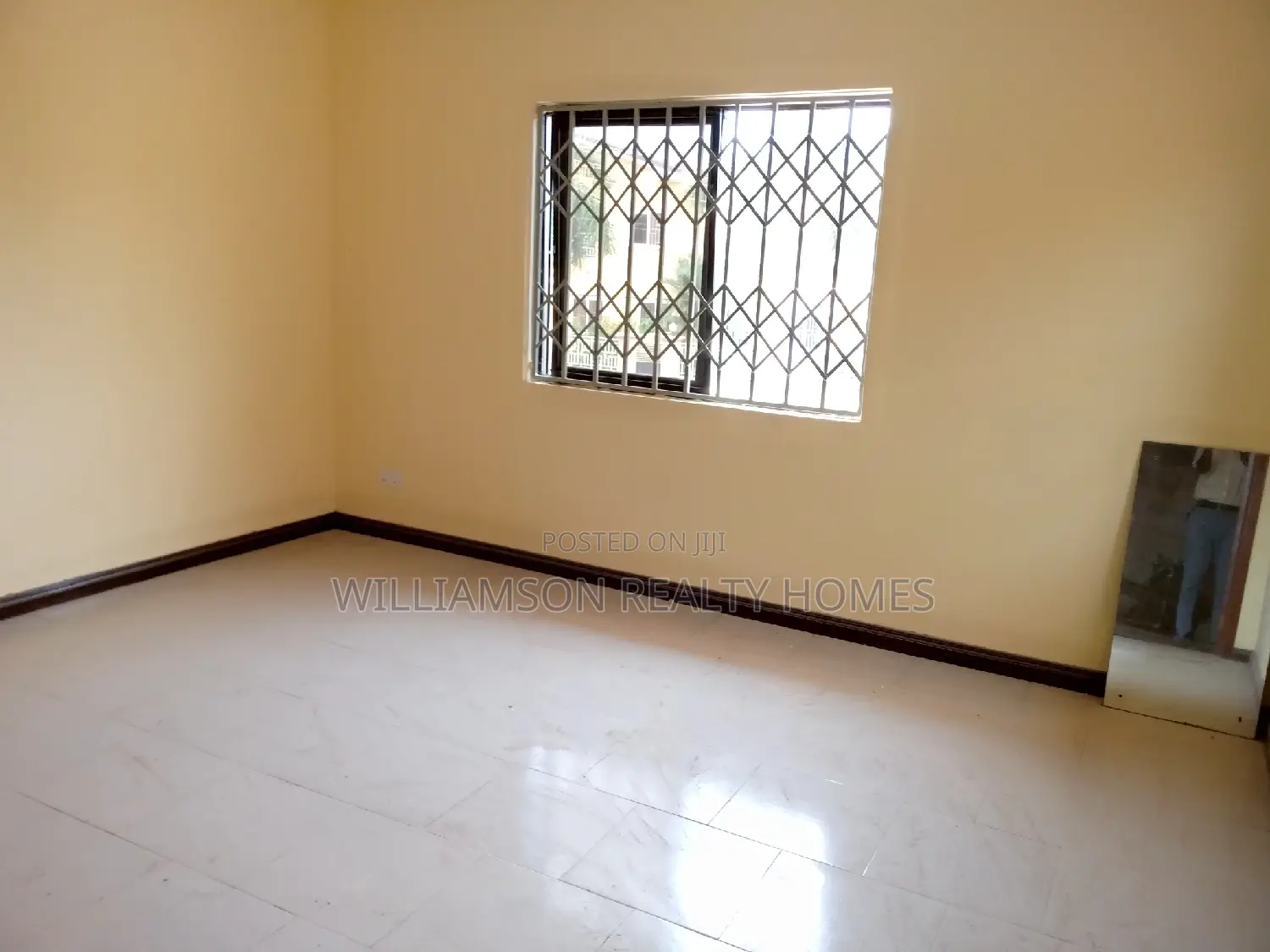 5bdrm House in Hfc Estate, Spintex for rent