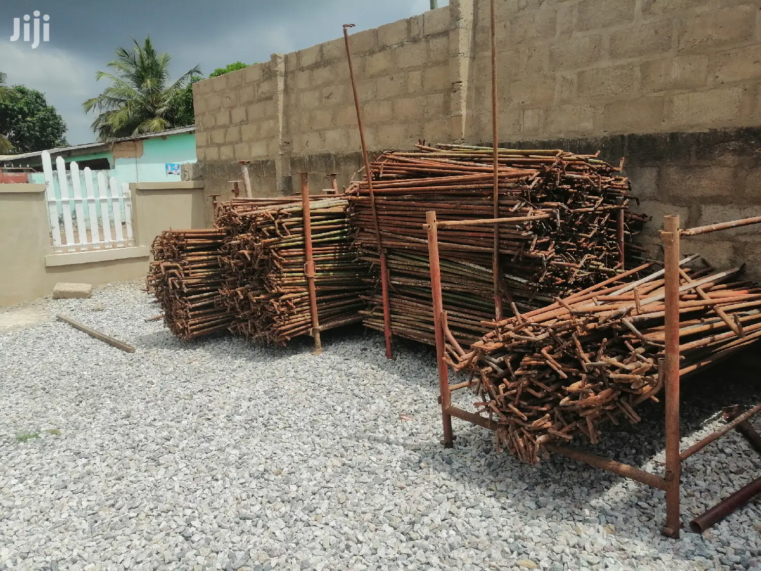 Scaffolds/Decking Materials/Props/Formwork /Plaster/Paint