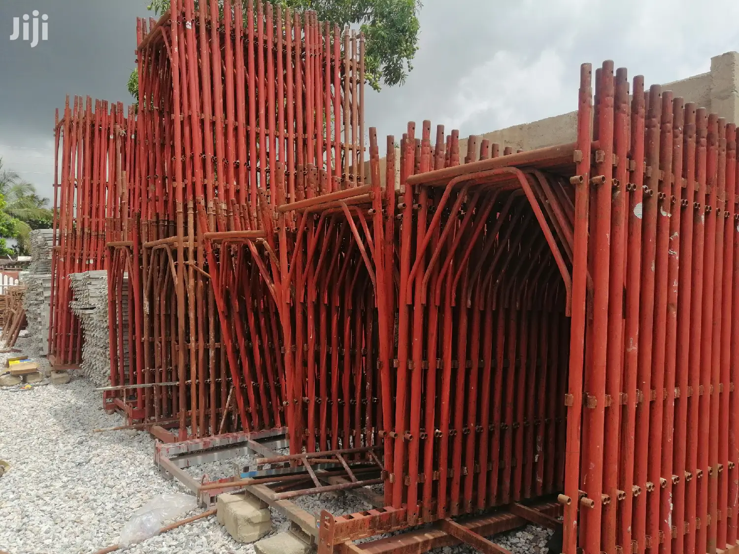 Scaffolds/Decking Materials/Props/Formwork /Plaster/Paint