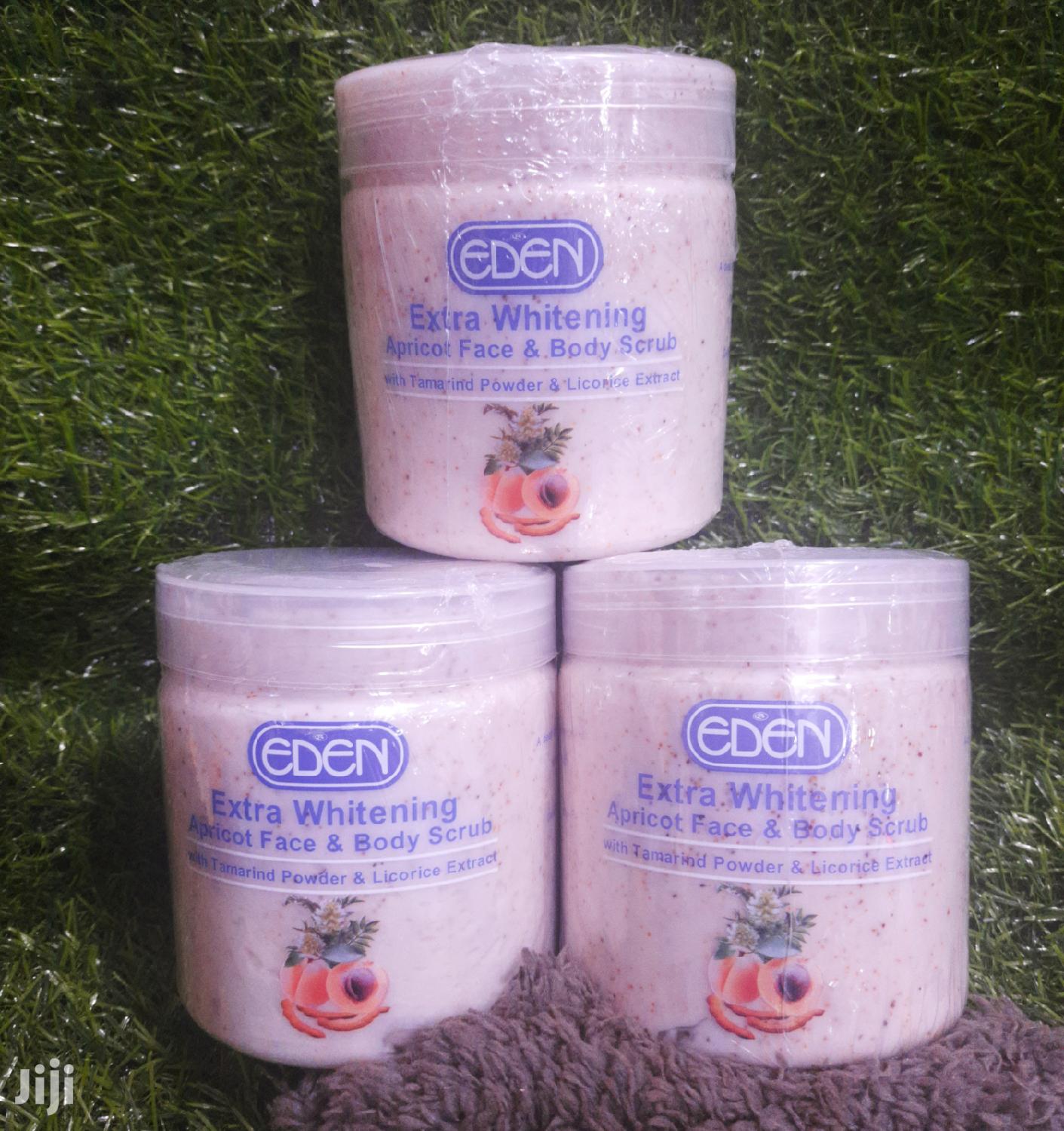 extra whitening body scrub
