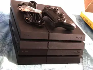 Freshly Used Playstation 4 (Ps4)