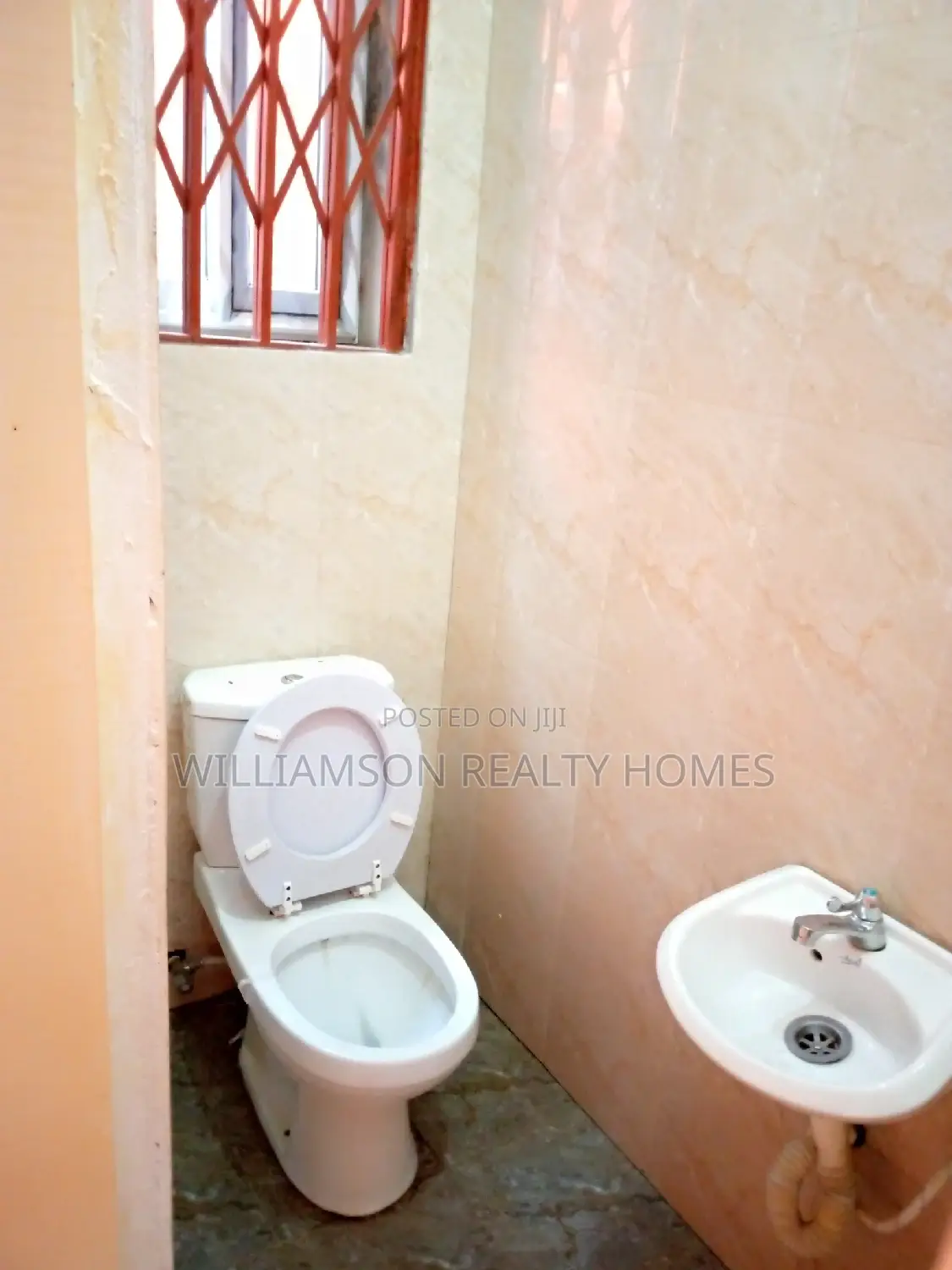 1bdrm Apartment in Community 18, Spintex for rent