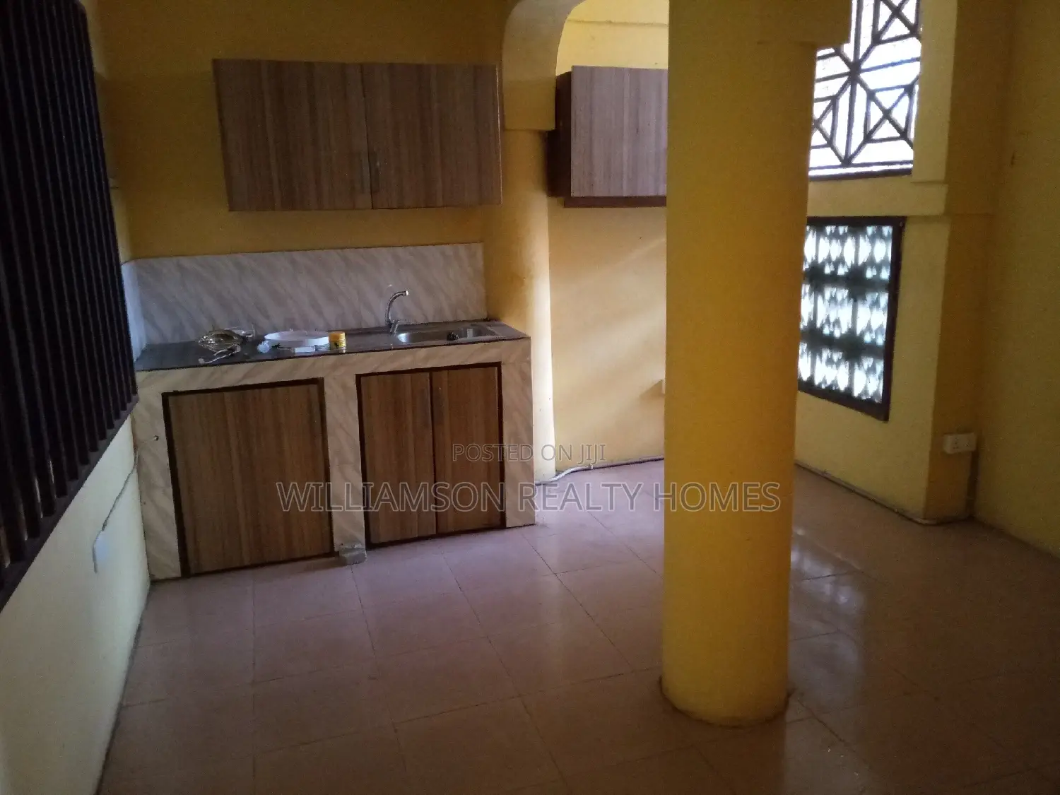 1bdrm Apartment in Community 18, Spintex for rent