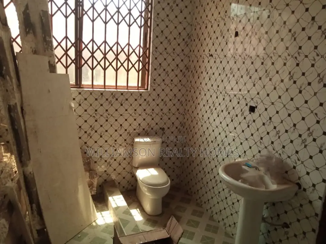 4bdrm Apartment in Hfc Estate, Spintex for rent