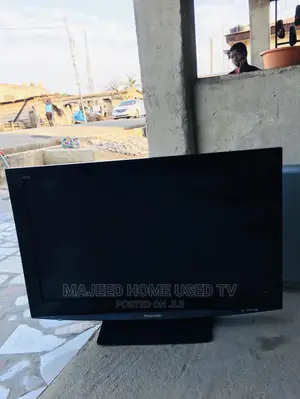 Panasonic Viera LCD Digital Tv 37inches