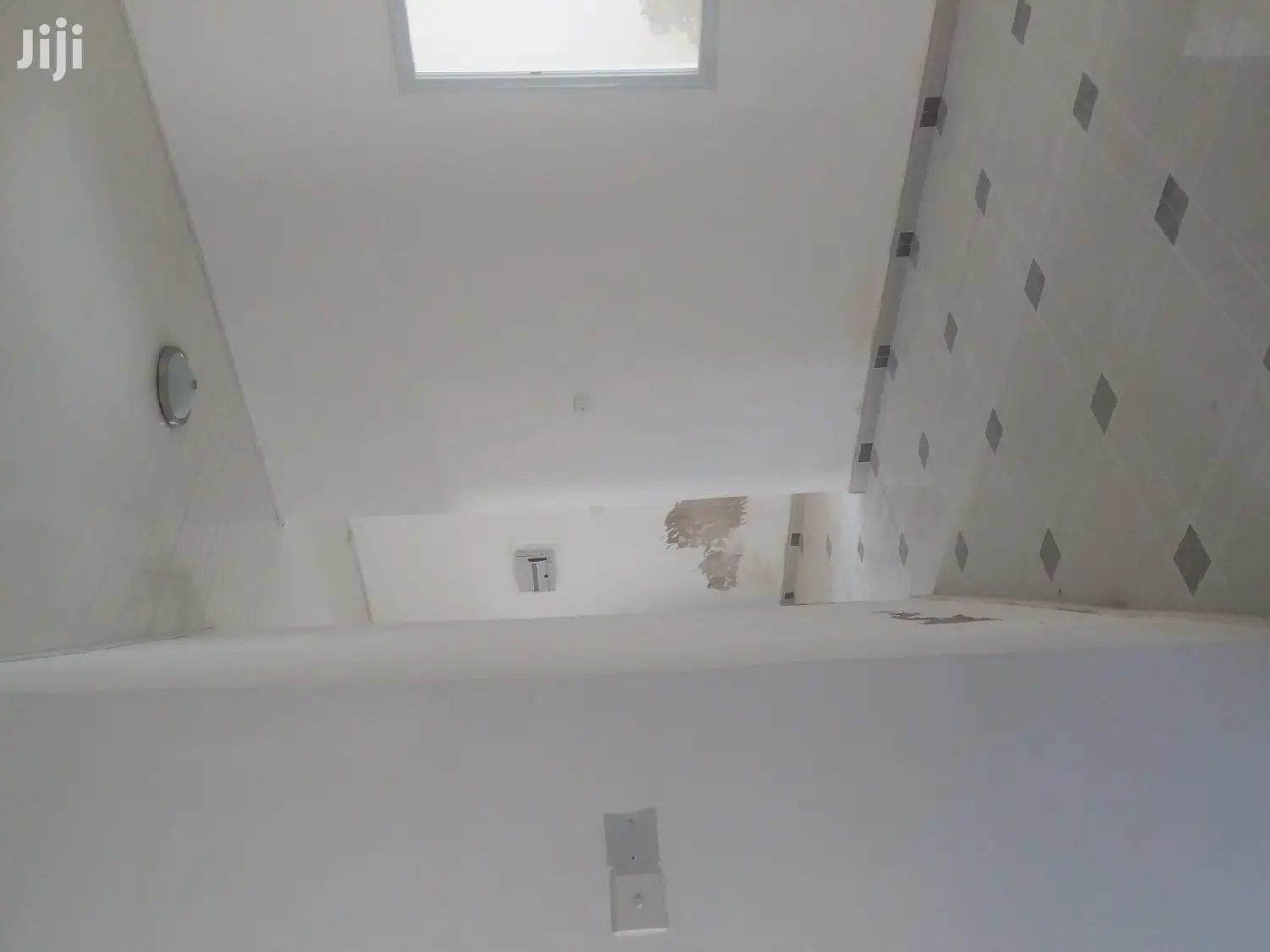 3bdrm House in 3 Bedrooms Detached for Sale