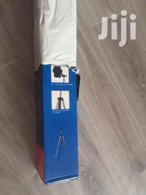 Tripod Stand (6ft Tall)