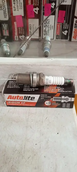 Original Autolite XP3922 Iridium Spark Plugs + Delivery