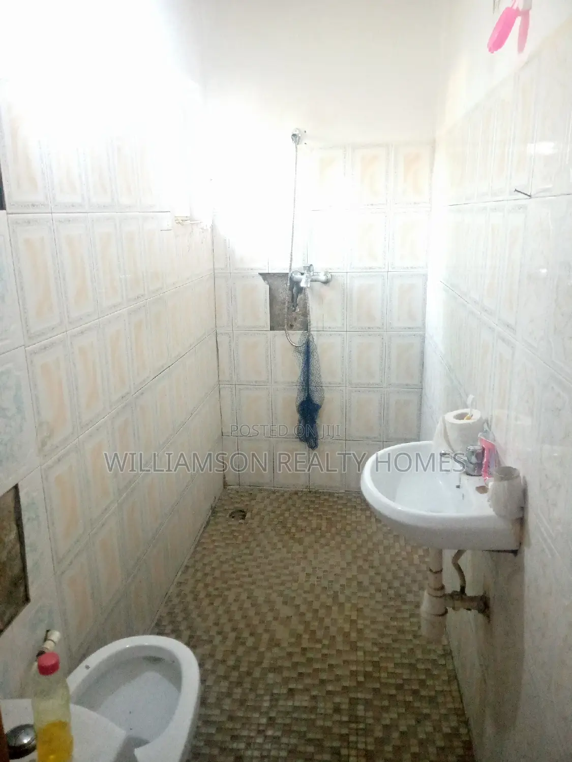 1bdrm Apartment in Devtraco Estate Area, Spintex for rent