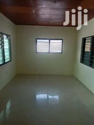 Extreme Chamber and Hall S/C Dansoman