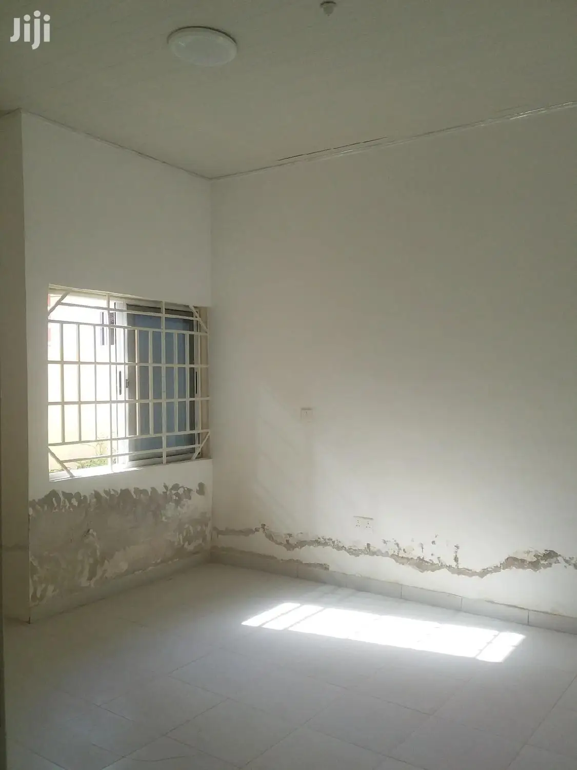 3bdrm House in 3 Bedrooms Detached for Sale
