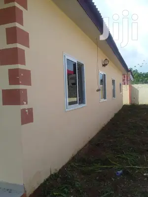 3bdrm House in 3 Bedrooms Detached for Sale
