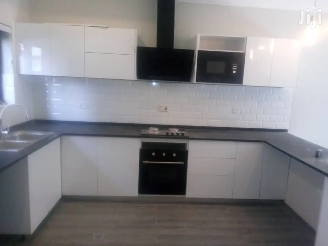 2bdrm Shared Apartment in East Legon for rent