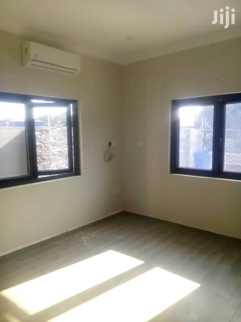 2bdrm Shared Apartment in East Legon for rent