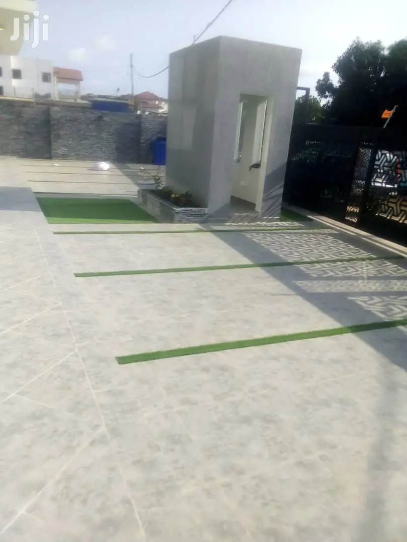 2bdrm Shared Apartment in East Legon for rent