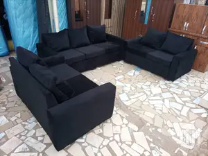 New Sofa Set. Black