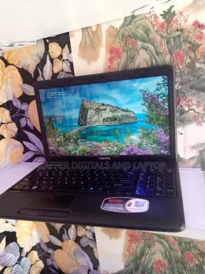 Laptop Toshiba A30 4GB Intel Core I3 HDD 350GB