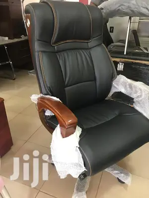 Executive Office Chair